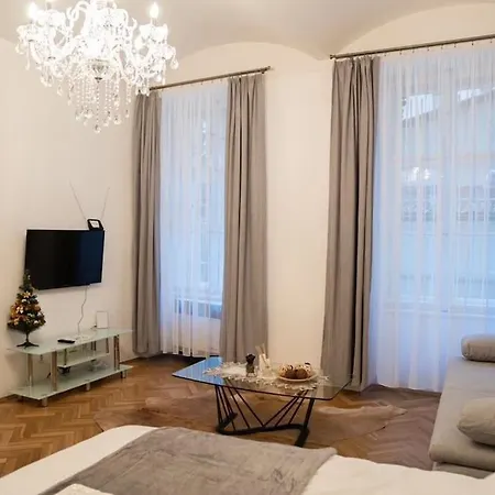 Cozy Flat By Wenceslas Square! Apartamento